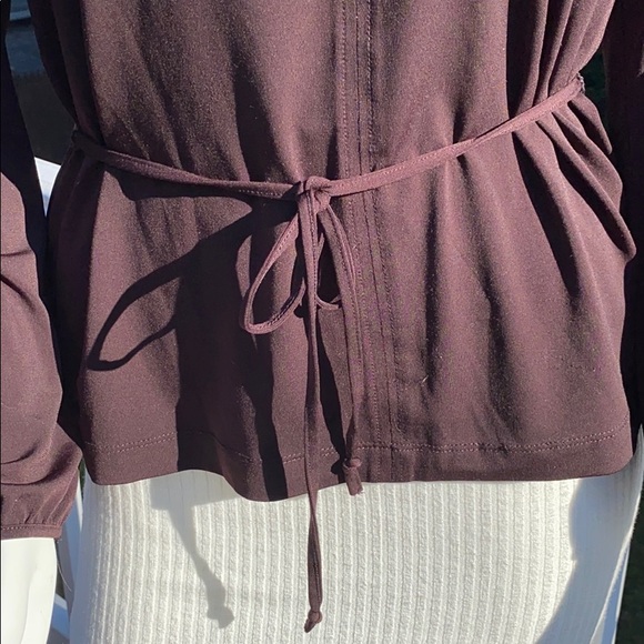 Nine West Petite Maroon Blouse with tie, size P/L - Picture 4 of 9